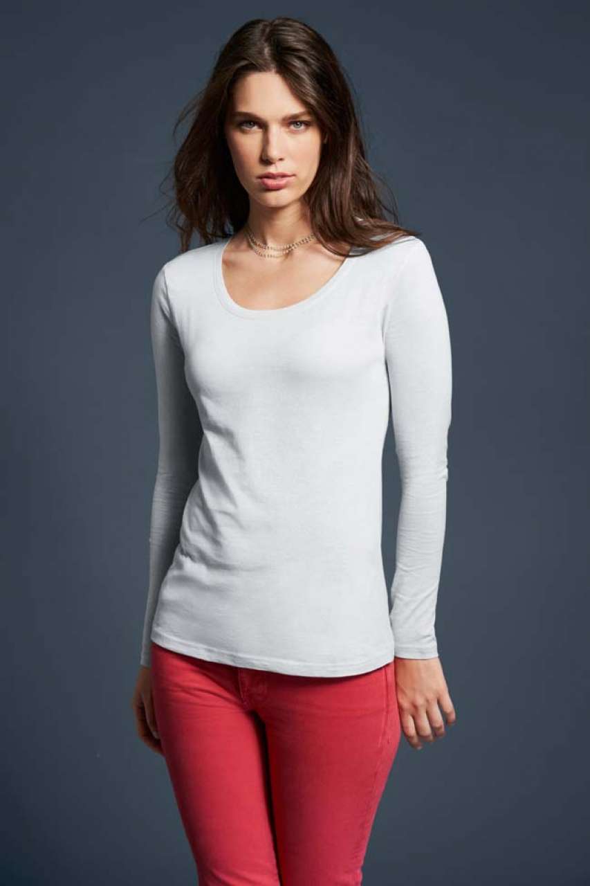 A-AN399-WOMEN’S FEATHERWEIGHT LONG SLEEVE SCOOP TEE