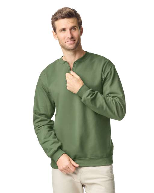 SOFTSTYLE MIDWEIGHT ADULT FLEECE 1/4 ZIP SWEATSHIRT