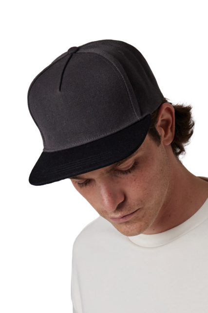 SNAPBACK CAP - 5 PANELS