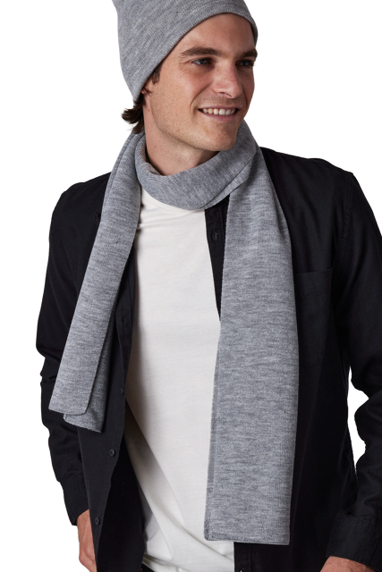 KNITTED SCARF