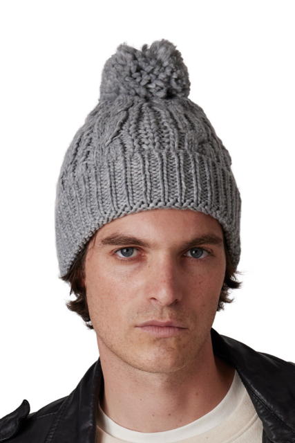 KNITTED BEANIE